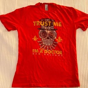 Trust Me I’m a Doctor New Orleans T-shirt M